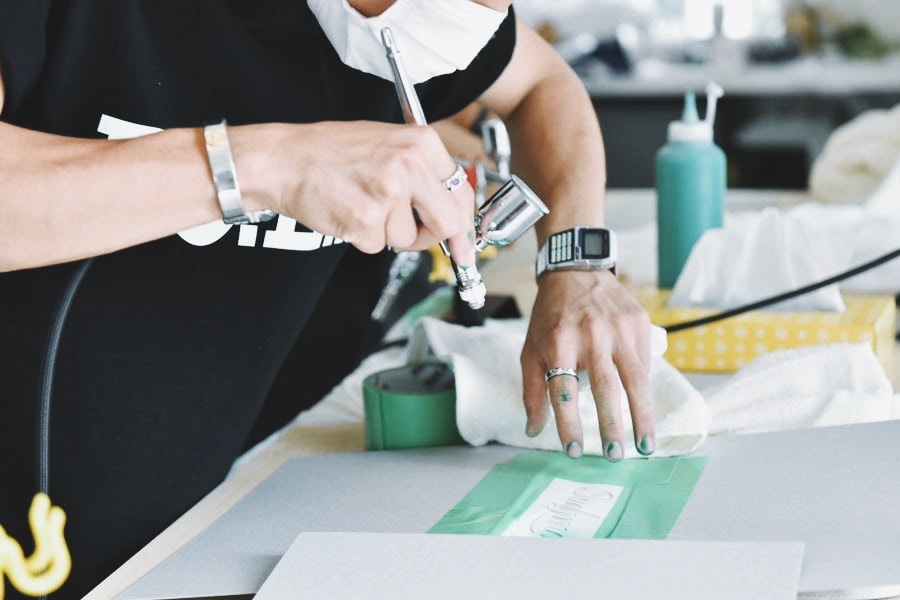 新レーベル F.C.L.S. 誕生に端を発した Suchmos の新章開幕とアートプロジェクトの全貌を解剖 東京の街にロゴをスプレーし、リアルとバーチャルの双方をSuchmosがジャック