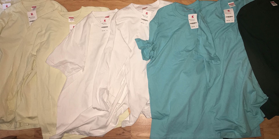 シュプリームの無地tシャツが米大型スーパーにて4ドル 約440円 で販売されるという珍事件が発生 Hypebeast Jp