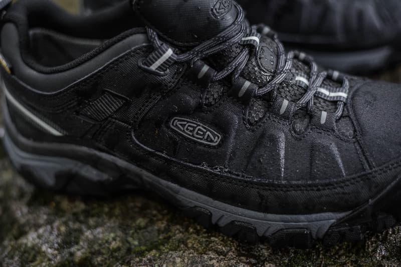 雨の FUJI ROCK FESTIVAL '17 を支えたKEEN のシューズたち