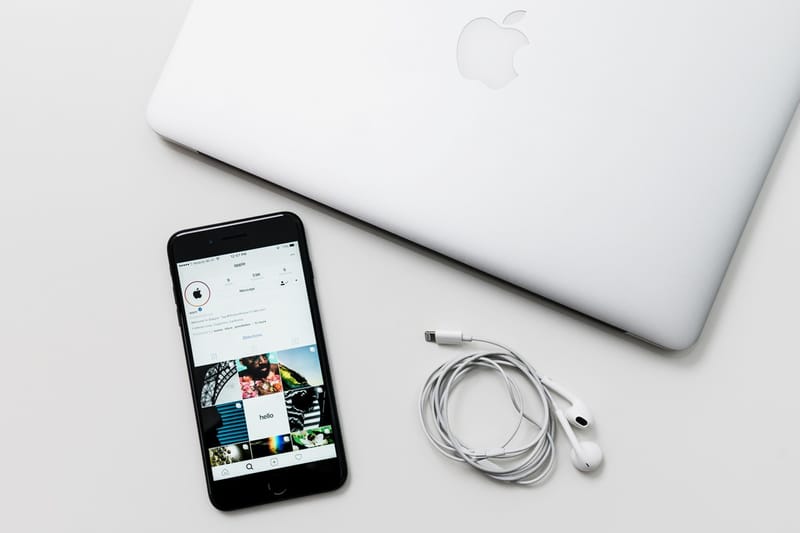ついに Apple がオフィシャル Instgaram アカウントを開設