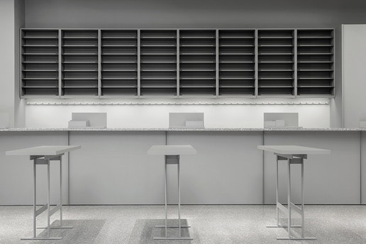 H&M の新レーベル ARKET の新店舗はミニマルを極めたクリーンな空間