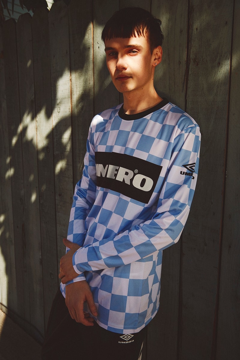 古き良き90年代のスポーツシーンにオマージュを捧げる House of Holland x Umbro 2017年秋冬コレクション マンチェスターにルーツを持つ両者が英国の伝統を色濃く反映させたコラボレーションワークをお披露目