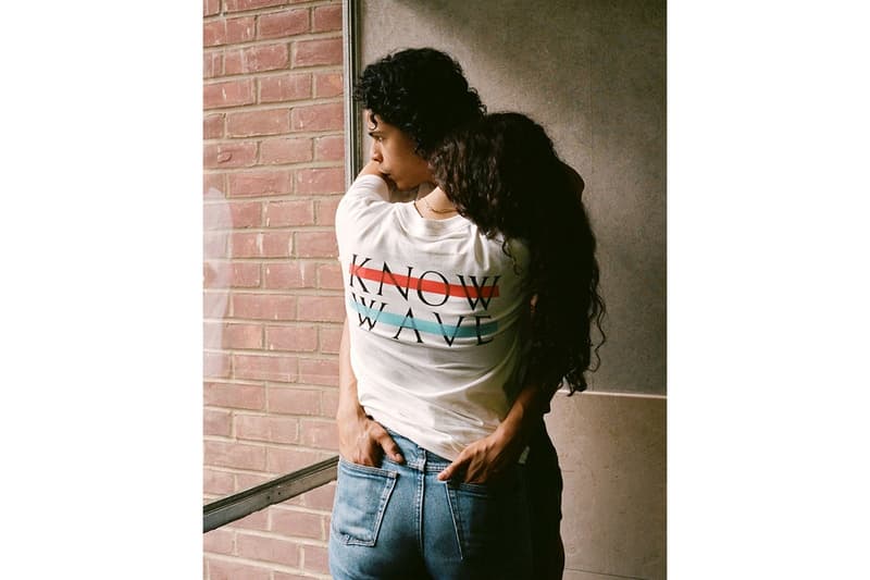 Know Wave と NY の美術館 MoMA PS1 のラジオが限定カプセルコレクションをリリース radio collaboration collection capsule release tshirt
