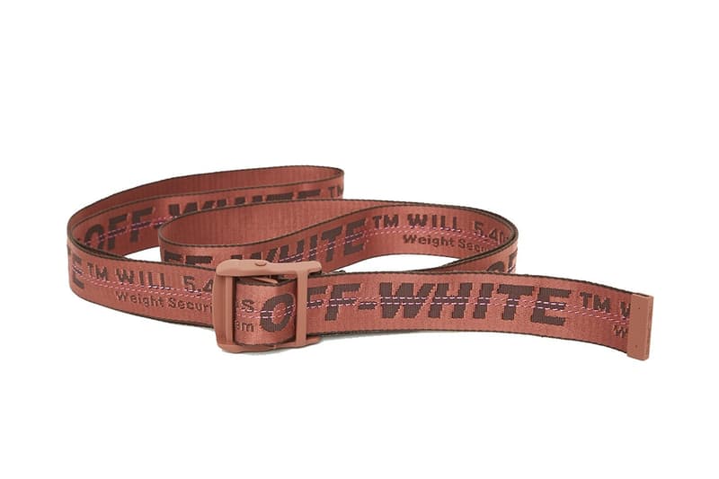 Off-White™ のインダストリアルベルトが新色を携えてオンラインストアに再入荷 全4種類を追加。中には端から端までクリスタルを埋め込んだリュクスなものも Industrial Belt イエロー ブラック グリーン ブルー