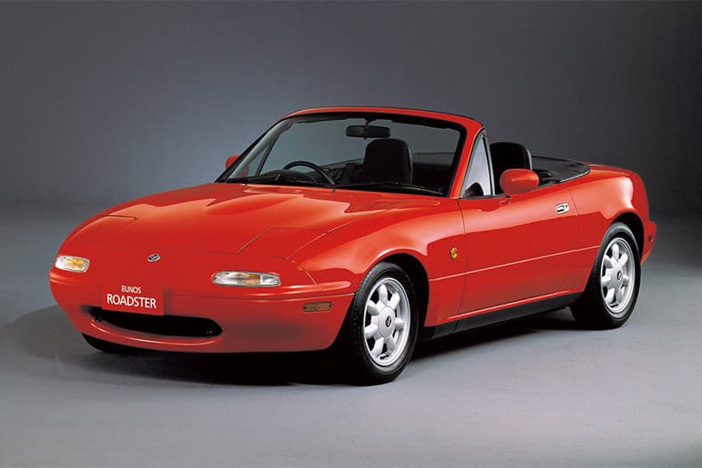 マツダが名車 NA ロードスターのレストアサービスを正式発表 “世界で最も多く生産された2人乗り小型オープンスポーツカー”が蘇る
