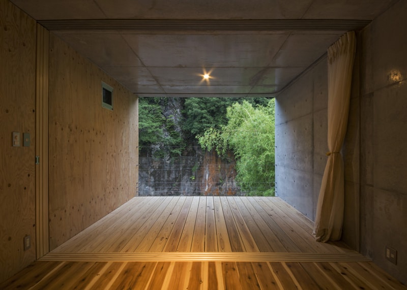 奈良・天ノ川の急傾斜地に建つ空中に突き出した山荘をチェック　nara 建築 奈良 熊野川 天ノ川 山荘 別荘 デザイン architecture japan 関谷昌人 masato sekiya