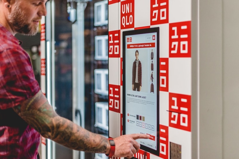 Uniqlo 自動販売機　　購入可能　ヒートテック