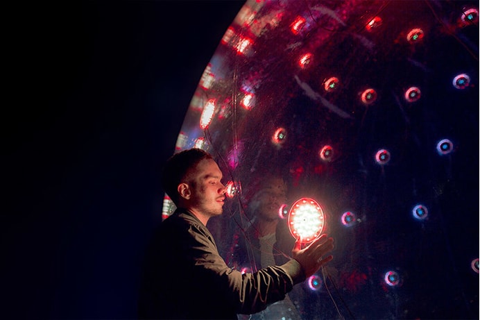 オーストラリアのマルチメディアスタジオ ENESS が魅惑の Sonic Light Bubble を六本木アートナイトにて展示 interactive installations art design roppongi art night