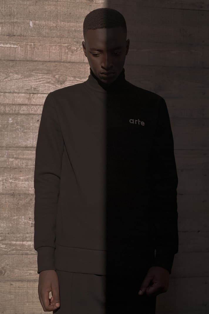 スポーティ　エッセンス　クラシックウェア　披露　 Arte Antwerp 　2017年秋冬コレクション　レイヤードスタイル　活躍　クリーン　モダン　カジュアルウェア