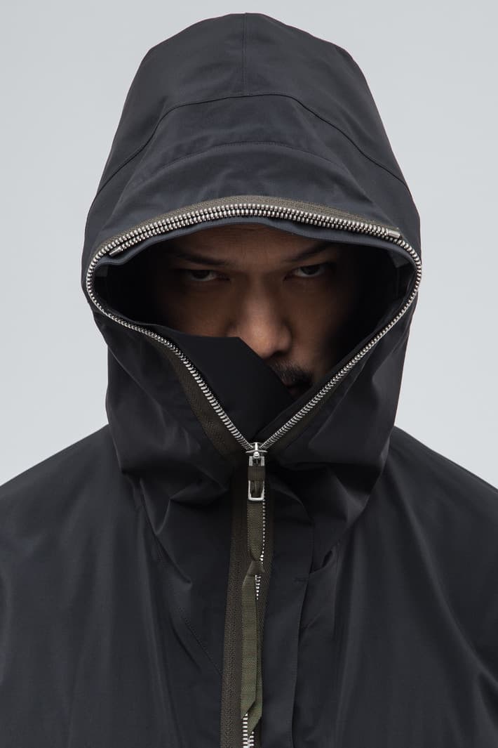 ACRONYM 2017年秋冬コレクション 都市生活ではオーバースペックな機能ウェアをブラックとオリーブのカラーパレットで展開