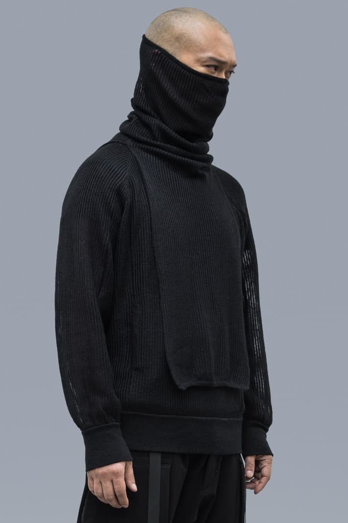 ACRONYM 2017年秋冬コレクション 都市生活ではオーバースペックな機能ウェアをブラックとオリーブのカラーパレットで展開