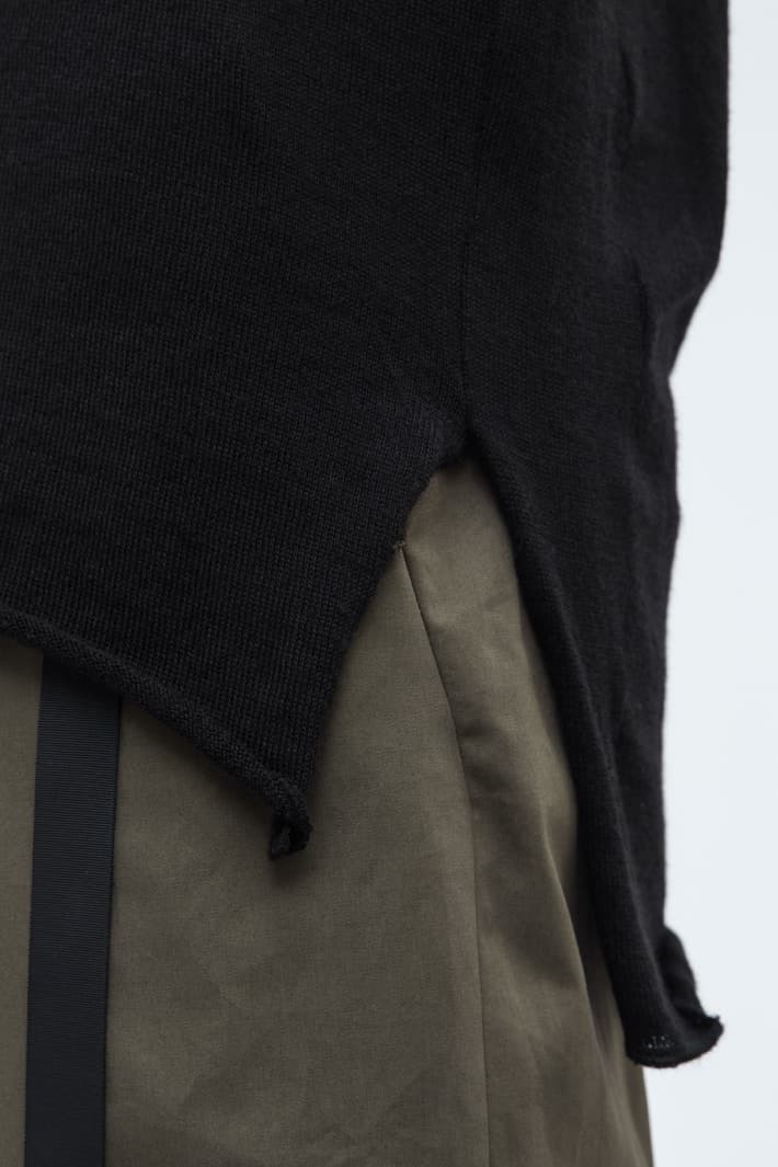 ACRONYM 2017年秋冬コレクション 都市生活ではオーバースペックな機能ウェアをブラックとオリーブのカラーパレットで展開