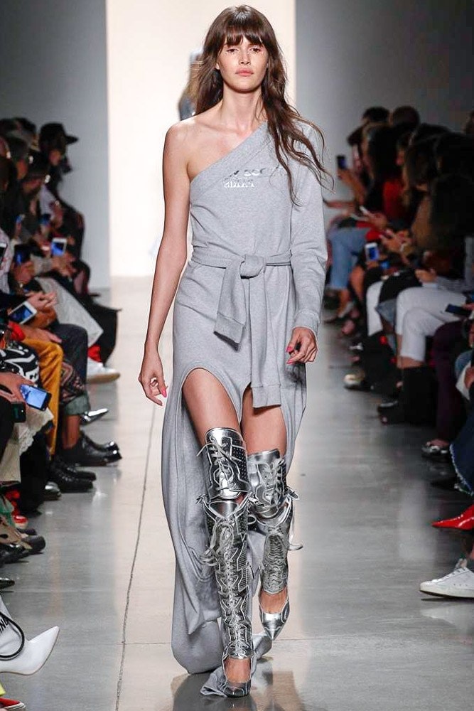 ポップ＆カラフルな Jeremy Scott 2018年春夏コレクションが NYFW に登場 ジェレミースコット