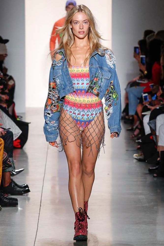 ポップ＆カラフルな Jeremy Scott 2018年春夏コレクションが NYFW に登場 ジェレミースコット
