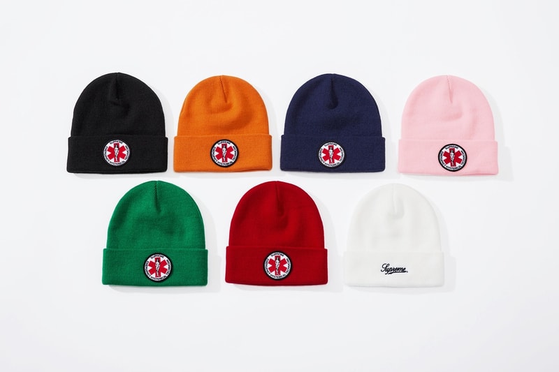 Supreme x HYSTERIC GLAMOUR コラボコレクション アイテム一覧 互いにカルチャーへと深く精通する両者の世界観を色濃く反映したアパレル＆アクセサリーをまとめてチェック コート フーディ Tシャツ ワークシャツ キャップ ビーニー ニット帽 クッション 布団  ベルト