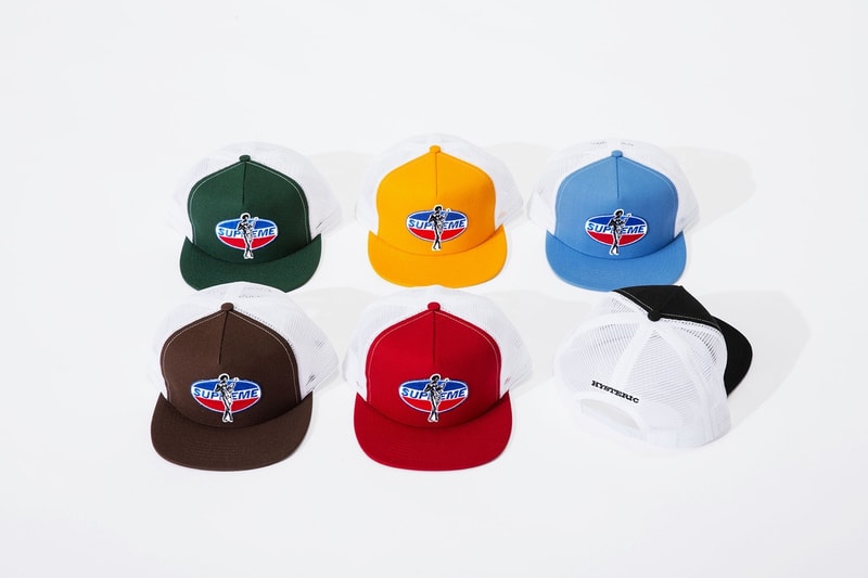 Supreme x HYSTERIC GLAMOUR コラボコレクション アイテム一覧 互いにカルチャーへと深く精通する両者の世界観を色濃く反映したアパレル＆アクセサリーをまとめてチェック コート フーディ Tシャツ ワークシャツ キャップ ビーニー ニット帽 クッション 布団  ベルト