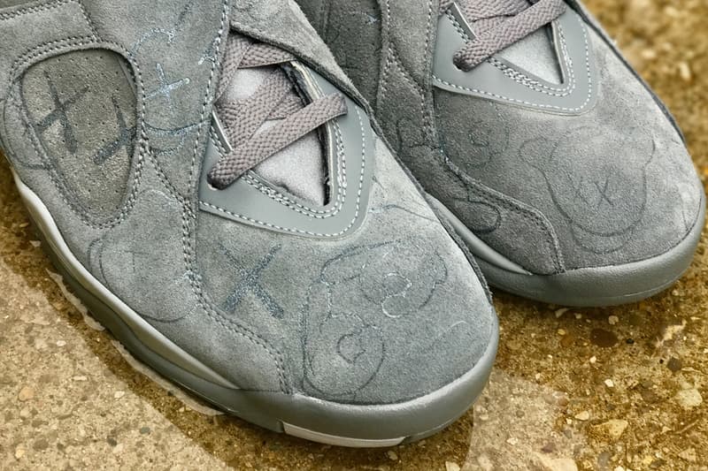 KAWS  Air Jordan 4 　インスパイア　カスタム Air Jordan 8 　登場 スニーカー cool grey