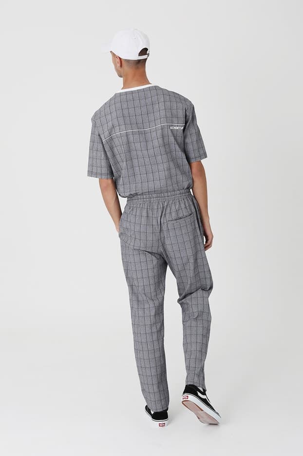 新鋭ブランドKINDAGARDEN（カインダガーデン）2018年春夏ルックブックが公開