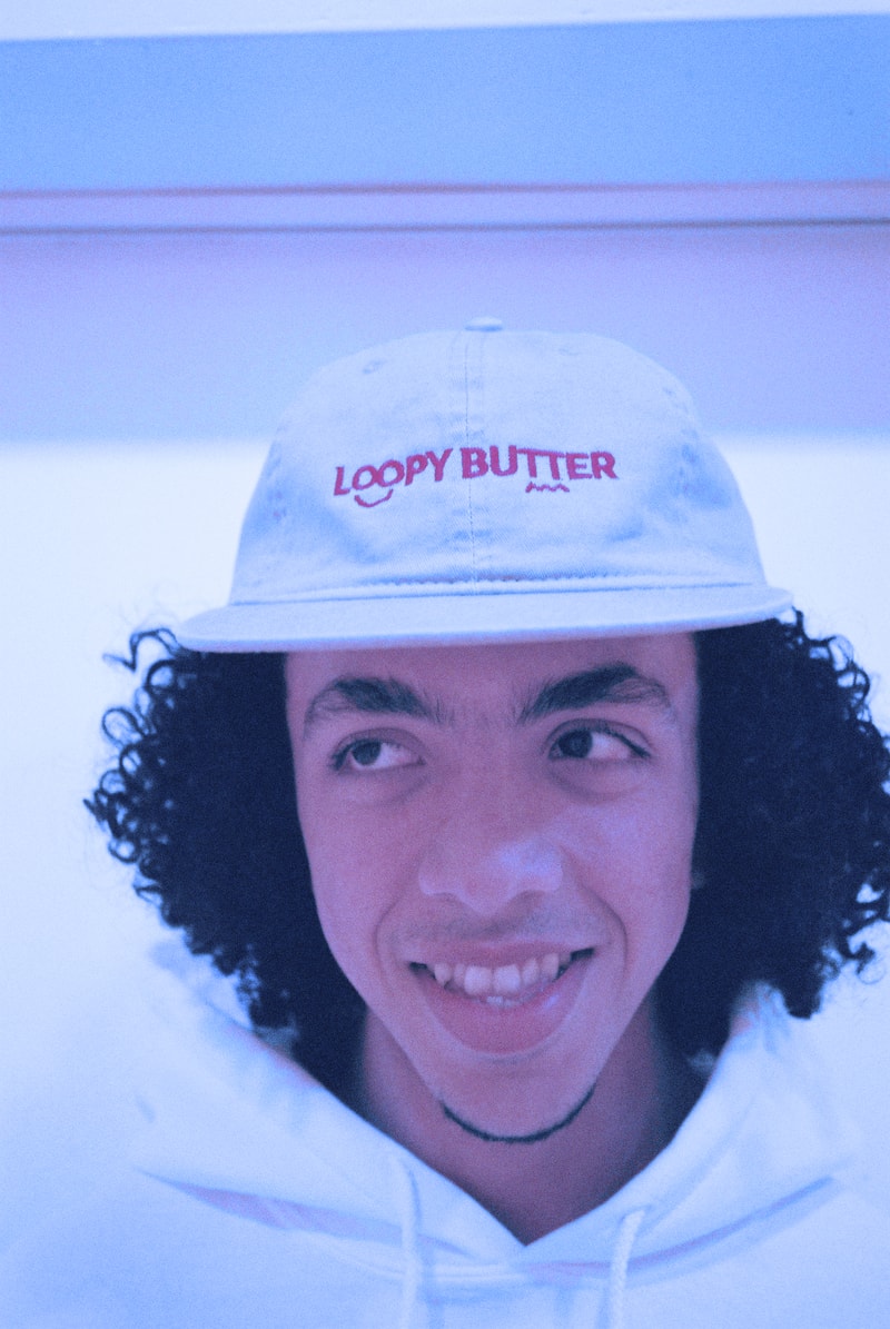 LOOPY HOTEL が APPLE BUTTER STORE のために制作した限定カプセルコレクション “LOOPY BUTTER”や“HOTEL APPLE”のグラフィックでエクスクルーシブ感を演出 福岡 今泉