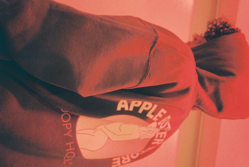 LOOPY HOTEL が APPLE BUTTER STORE のために制作した限定カプセルコレクション “LOOPY BUTTER”や“HOTEL APPLE”のグラフィックでエクスクルーシブ感を演出 福岡 今泉