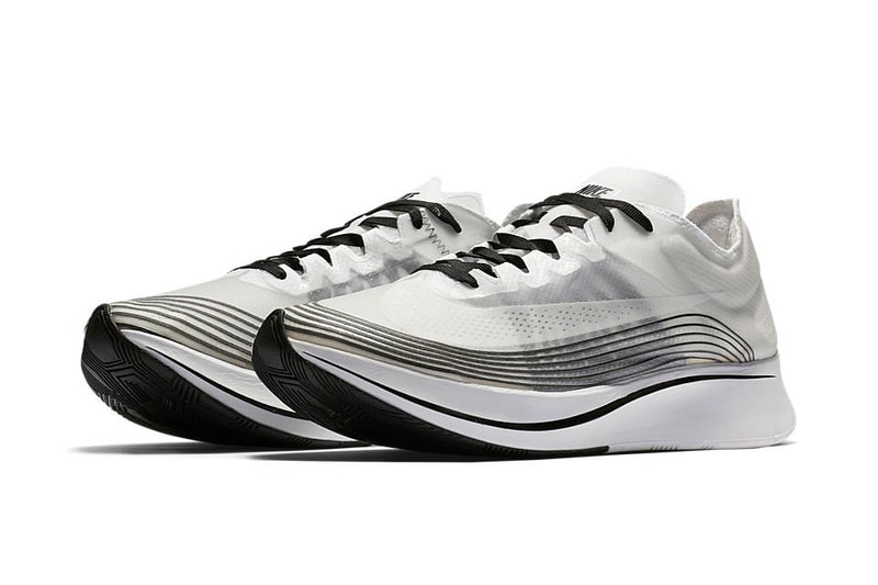 モノトーンカラーで仕上げられたクリーンな Nike Zoom Fly 新カラーモデルが登場