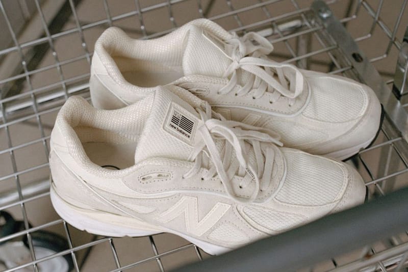 UPDATE: STÜSSY x New Balance によるクリーンなコラボスニーカーが登場