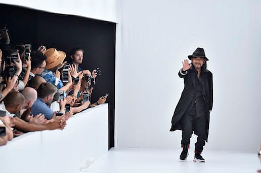 YOHJI YAMAMOTO 2018年春夏ウィメンズコレクションのライブ配信が決定