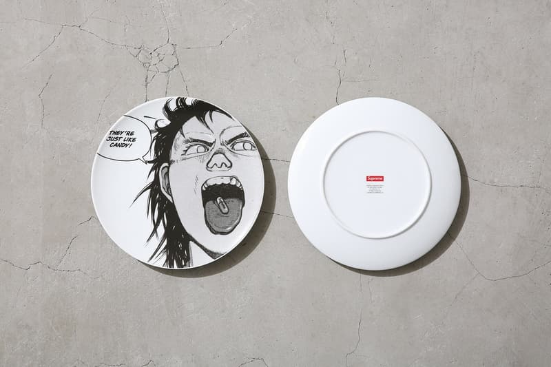 Supreme x 『AKIRA』 2017年秋コレクション アイテム一覧 SNSを騒然とさせた最新コラボレーションの全ラインアップを先行公開 モッズコート ワークジャケット ツナギ フーディ ジップアップパーカ ロングスリーブ Tシャツ サッカーシャツ キャップ スケートボード ディッシュプレート トレイ