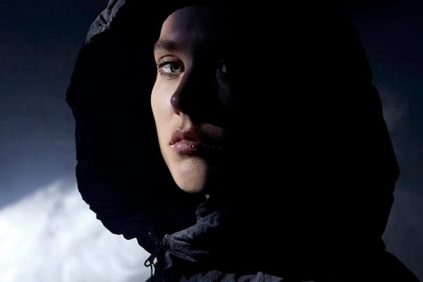 ASICS の JYUNI シリーズ第3弾は “AIIRO”