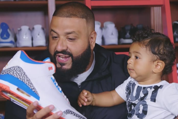 DJ Khaled が息子の Asahd と共に自身のメガスニーカークローゼット内部を一挙公開