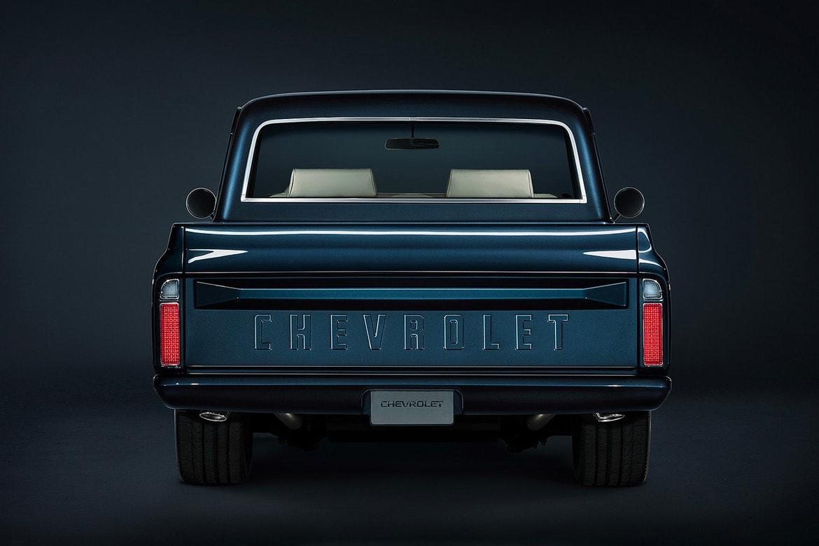 Chevrolet が1967年製のピックアップトラック C-10 を復刻 懐かしのヴィンテージカーを現代技術でアップグレードした惚れ惚れするほど美しい一台 シボレー ピックアップトラック ヴィンテージカー 名車