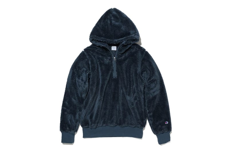 ADAM ET ROPÉ より Champion に別注をかけたスペシャルアイテムが登場