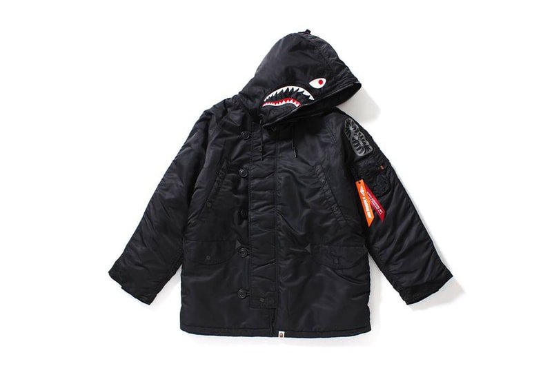 BAPE® x Alpha Industries のタッグより最新コラボアウター2型が登場