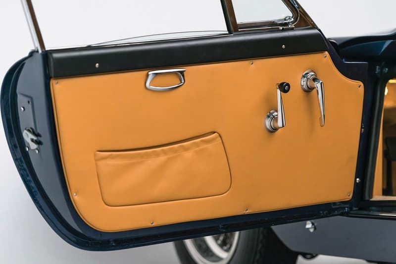 Ferrari 250 GT/L Berlinetta Lossoが約2億円でオークションに出品中 〈Ferrari〉60年代最後のヴィンテージカーを手にいれるお金持ちは一体誰だ? フェラーリ 250GT/L ベルリネッタ・ルッソ