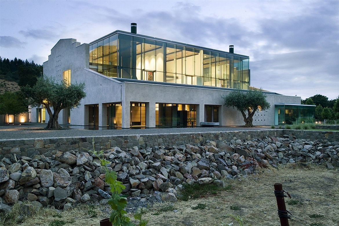 カリフォルニアのワイン産業に使われた建物をリノベーションした住居をチェック ワイン リノベーション リノベ 建築 デザイン リフォーム