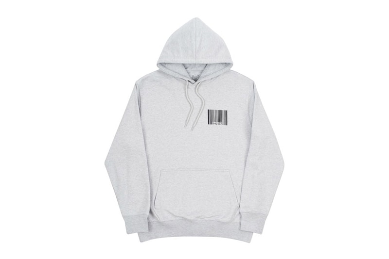 Palace 2017年冬コレクション アイテム一覧　10月6日（現地時間）より発売開始　フーディ ジャケット ビーニー ソックス Tシャツ