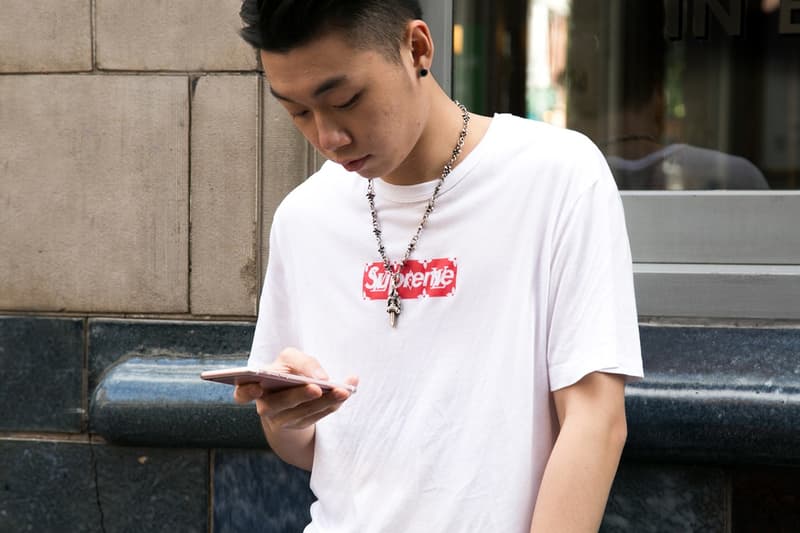 Supreme x 『スカーフェイス』のコラボピースが登場したロンドンでのリリースをレポート “The World Is Yours.”