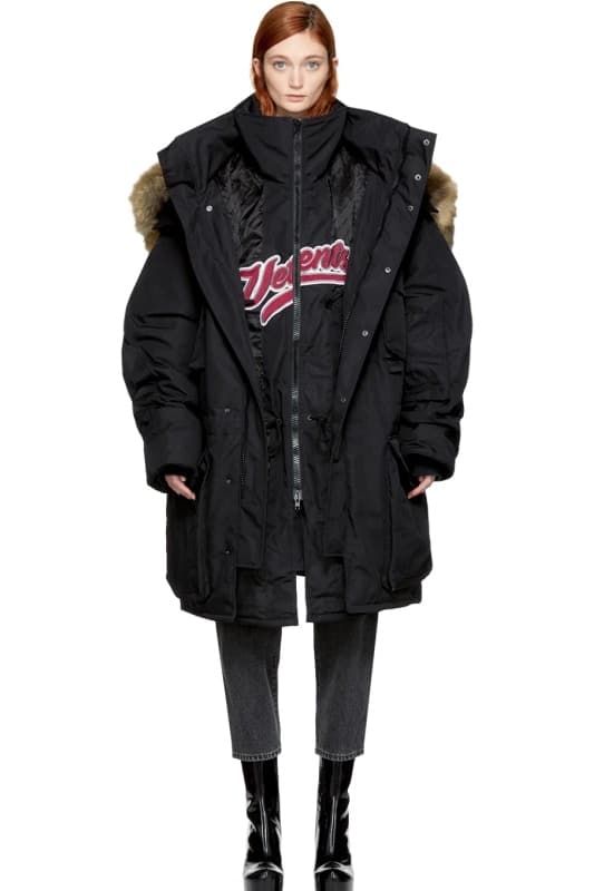 Vetements より2017年秋冬コレクションの3rdデリバリーがローンチ 注目度の高い〈Reebok〉や〈EASTPAK〉とのコラボピースもドロップ ダウンジャケット フーディ ナイロンジャケット ブーツ デニムパンツ バックパック ヴェトモン