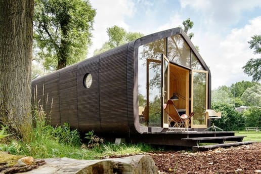 一日で建設可能？ 耐久性の高い段ボール製の住居 Wikkelhouse をチェック