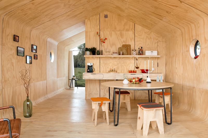 一日で建設可能?耐久性の高い段ボール製の住居 Wikkelhouse をチェック 建築 建設 段ボール オランダ