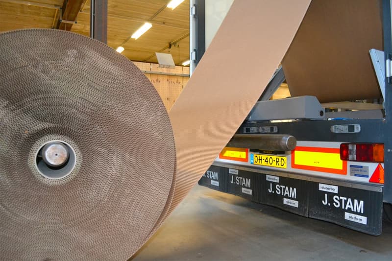 一日で建設可能？耐久性の高い段ボール製の住居 Wikkelhouse をチェック 建築 建設 段ボール オランダ