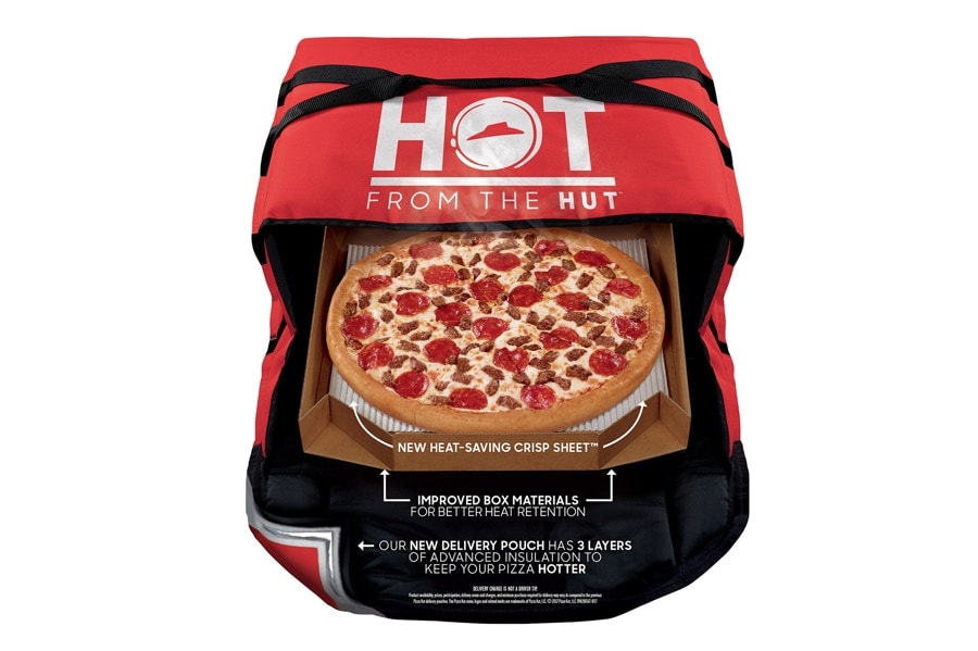 Pizza Hut が新デリバリーシステムを記念して限定ピザパーカをリリース ピザハット 宅配ポーチと同様の機能素材を採用した〈The ◯orth ◯ace〉顔負けの一着 ノースフェイス The North Face