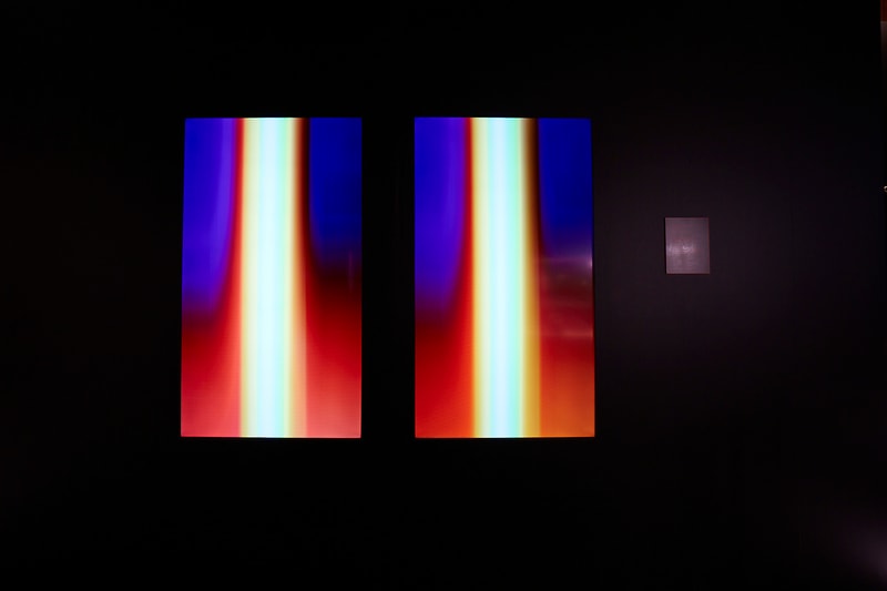 会場には気鋭アーティスト8名の特別作品のみならず、等身大のストームトルーパーも複数体ディスプレイ “STAR WARS THE LAST JEDI ART SHOW TOKYO” の会場写真が公開
