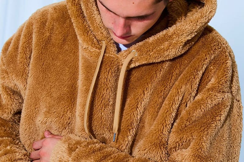 monkey time より Champion に別注をかけたフリースパーカが遂に発売