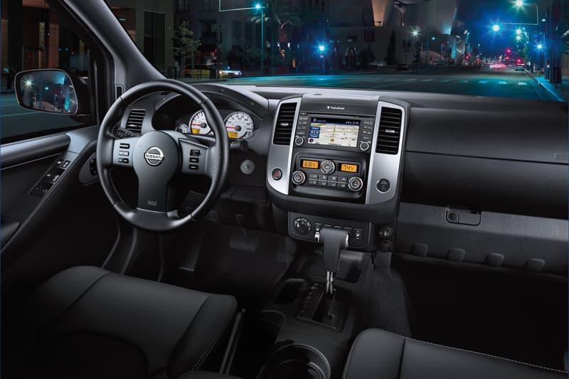 日産が中型ピックアップトラックの最新作 2018 Frontier を発売 初代 D22型系のDNAを受け継ぎ、実用的な機能を完備した“男らしい”モデルが完成