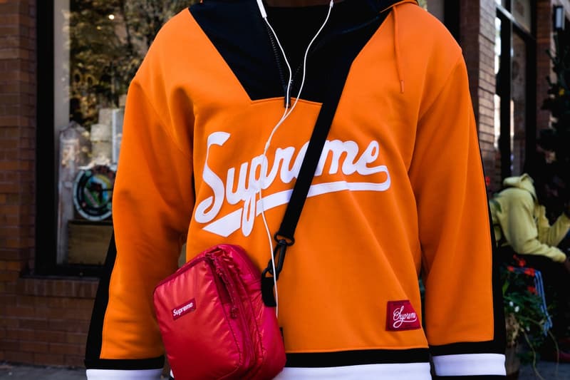 Supreme のブルックリン店オープンに駆けつけたファンたちをストリートスナップ 2010年代のイーストコーストヒップホップを代表するFlatbush Zombiesも様子を伺いにゲリラ来店