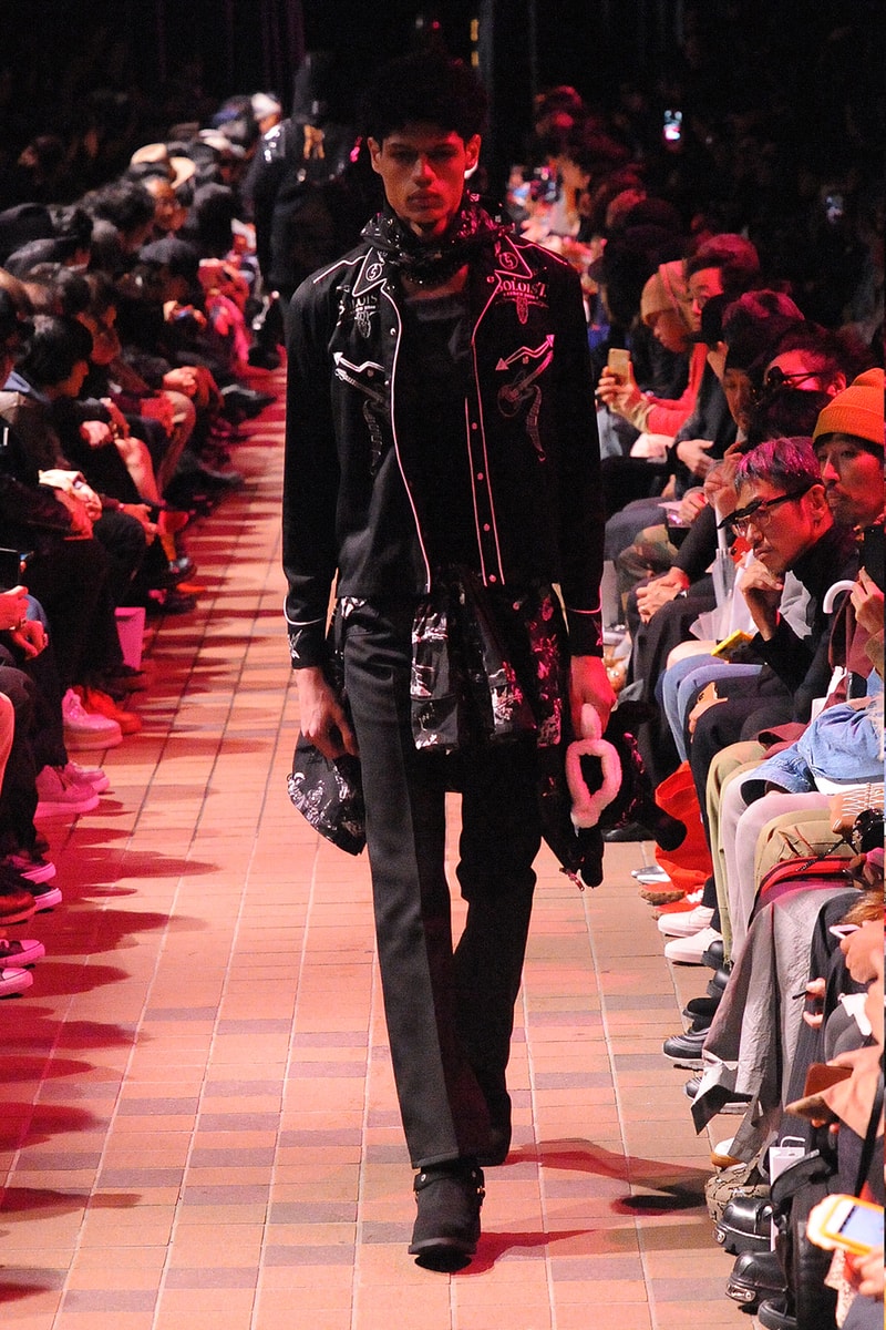 運命の女性から見える真の男性像にフィーチャーした TAKAHIROMIYASHITATheSolosist. 2018年春夏コレクション  デザイナー自身をテーマである“Femme Fatale Fellow”に重ね挑んだモノトーンからなる男性像