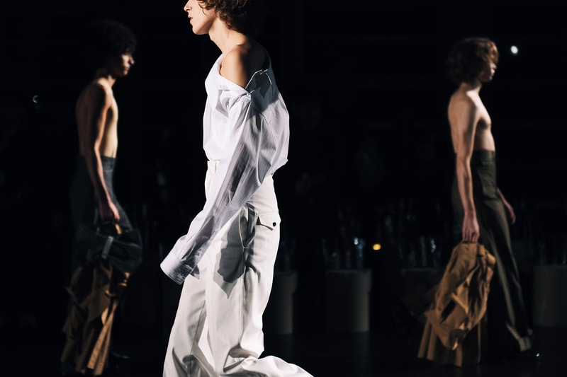 性差と洋服の既存概念を超越した TOGA 2018年春夏コレクションをバックステージから切り取る 複雑に入り組んだインスピレーションを洋服として形にした古田泰子のデザイン哲学に迫る
