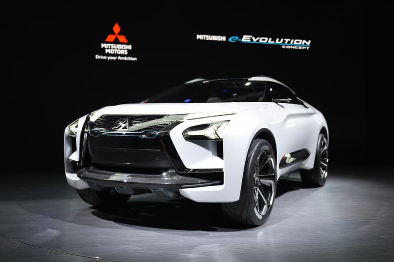 東京モーターショー2017 出展各メーカーの注目車両を一挙ご紹介 終日取材が絶えなかった東京五輪導入予定の「TOYOTA」製新型タクシー&バスを筆頭に自動車産業の未来を感じさせる各社のコンセプトモデルをフォトセット形式でお届け トヨタ Nissan 日産 三菱 MITSUBISHI BMW Benz Volkswagen フォルクスワーゲン Mercedes-Benz メルセデス・ベンツ Honda ホンダ コンセプトカー 東京オリンピック