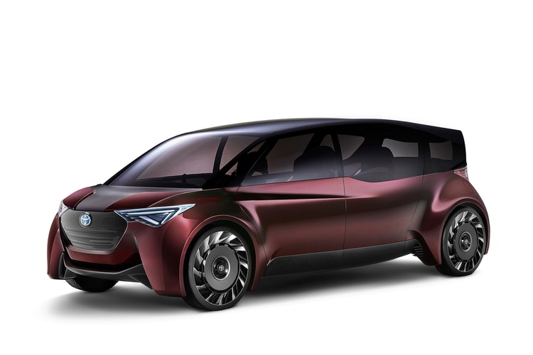 TOYOTA より燃料電池自動車の未来を見据えた最新モデル Fine-Comfort Ride が発表